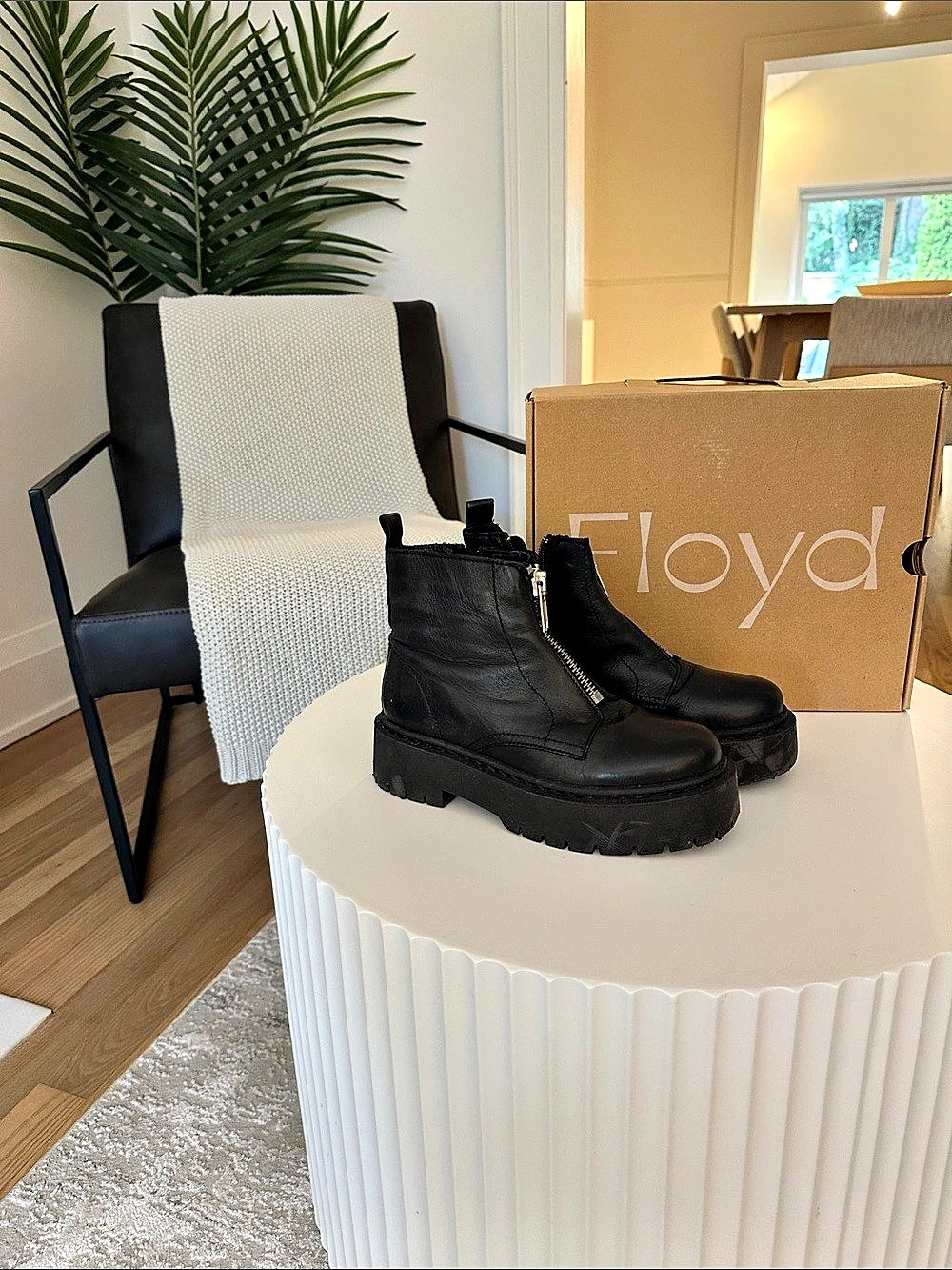 Floyd Platform Ankle High Black Ankle Boots US 6.5 Like New